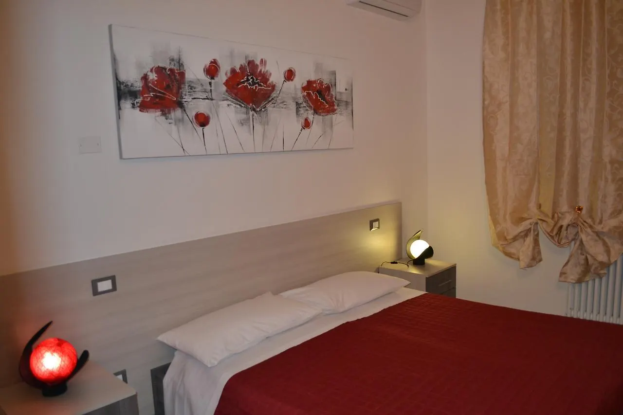 La Chance Ferrara 3*,  Italië